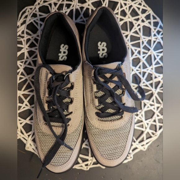 NWOT SAS Sporty Lux Taupe Stone sz 7 Shoe - Picture 4 of 8
